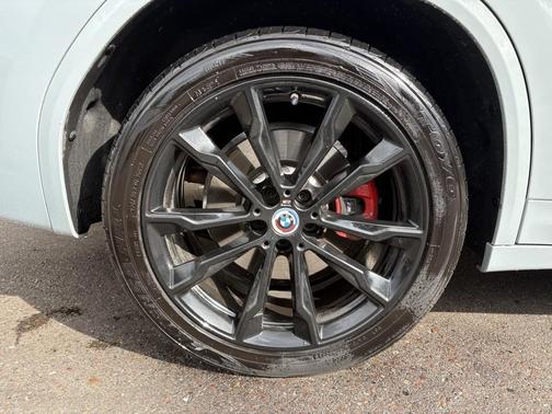2023 BMW X3 M40i