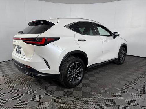 Eminent White Pearl 2025 Lexus NX 250 Base