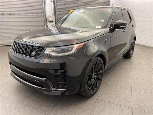 2023 Land Rover Discovery P300 S R-Dynamic