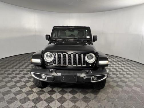 2024 Jeep Wrangler 4-Door Sahara 4x4