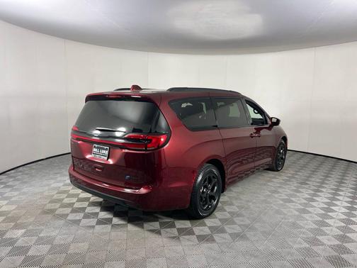 2021 Chrysler Pacifica Hybrid Limited