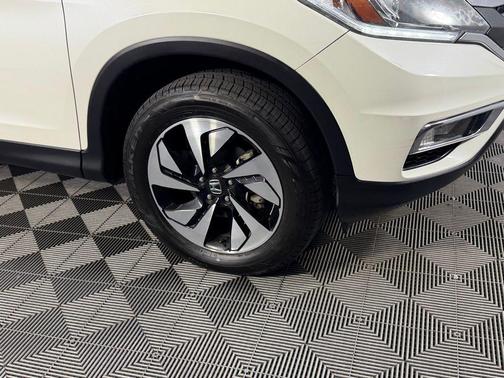 White Diamond Pearl 2016 Honda CR-V Touring