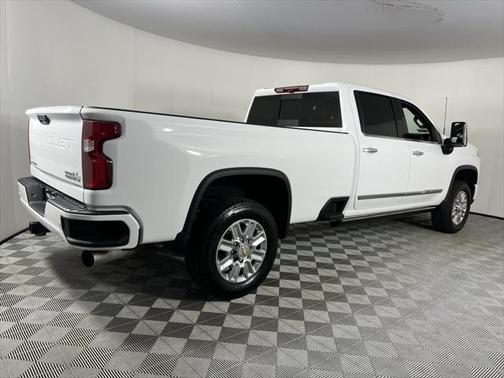 2024 Chevrolet Silverado 2500 High Country