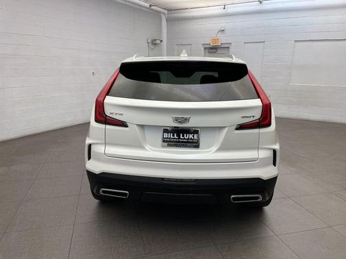 Crystal White Tricoat 2024 Cadillac XT4 Premium Luxury