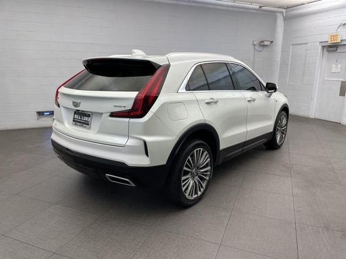 Crystal White Tricoat 2024 Cadillac XT4 Premium Luxury