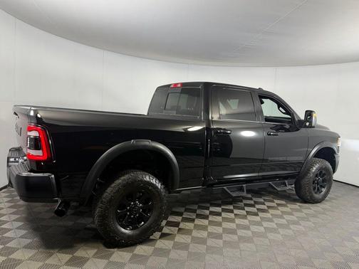 Diamond Black Crystal Pearlcoat 2024 RAM 2500 Power Wagon