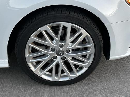 2018 Audi A3 e-tron 1.4T Tech Premium