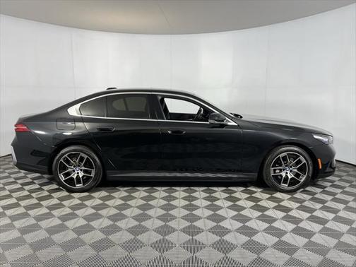 2024 BMW i5 eDrive40