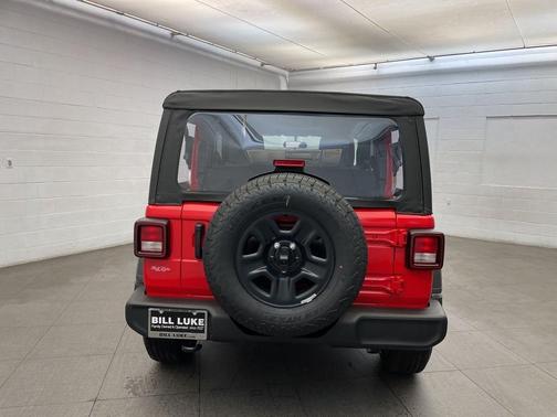 Firecracker Red Clearcoat 2026 Jeep Wrangler Sport