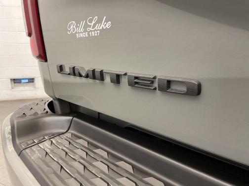 2026 RAM 2500 Limited Mega Cab 4x4 6'4' Box