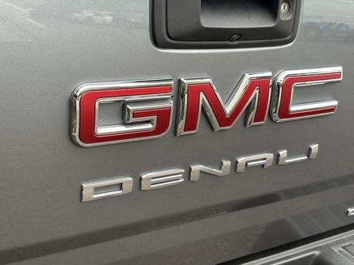 2022 GMC Canyon Denali