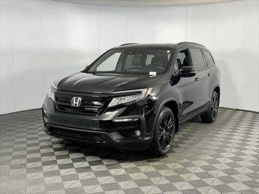 2022 Honda Pilot AWD Black Edition