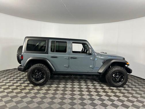 2025 Jeep Wrangler 4xe Willys