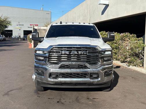 2025 RAM 3500 Big Horn Crew Cab 4x4 8' Box