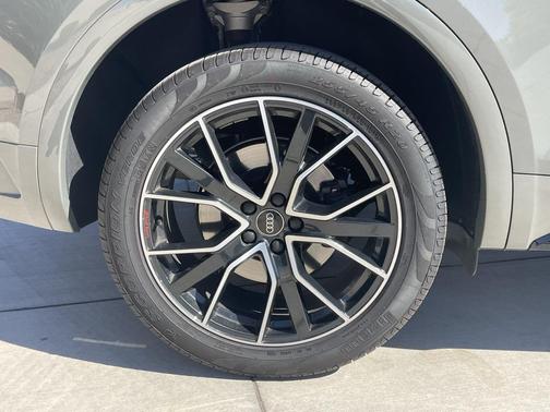 2024 Audi SQ5 3.0T Premium Plus