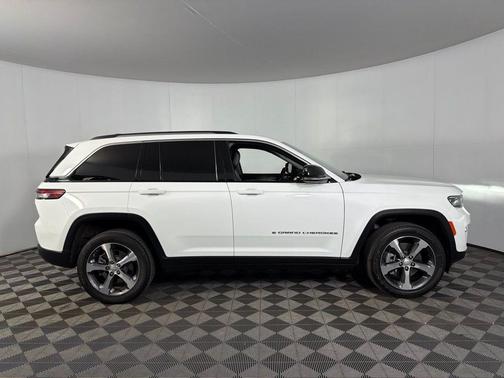 Bright White Clearcoat 2022 Jeep Grand Cherokee 4xe Base