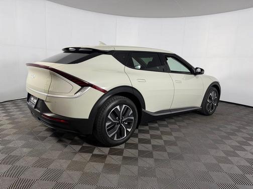 Glacier 2024 Kia EV6 Light Long Range