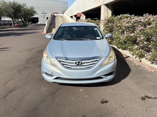 2011 Hyundai SONATA GLS