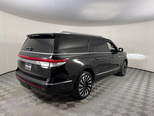 2023 Lincoln Navigator Black Label