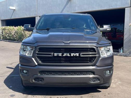 Granite Crystal Metallic Clearcoat 2020 RAM 1500 Big Horn/Lone Star