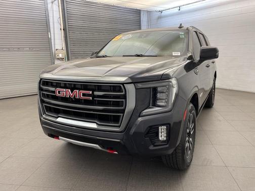 2023 GMC Yukon 4WD AT4
