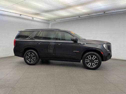 2023 GMC Yukon 4WD AT4