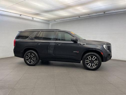 2023 GMC Yukon 4WD AT4