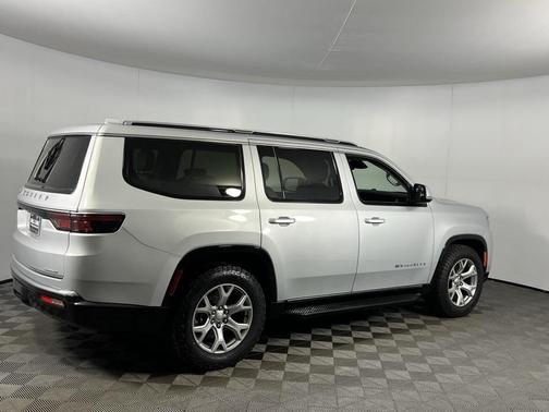 2022 Jeep Wagoneer Series II 4x2