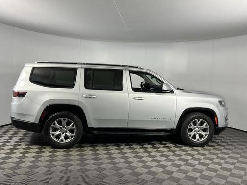 2022 Jeep Wagoneer Series II 4x2