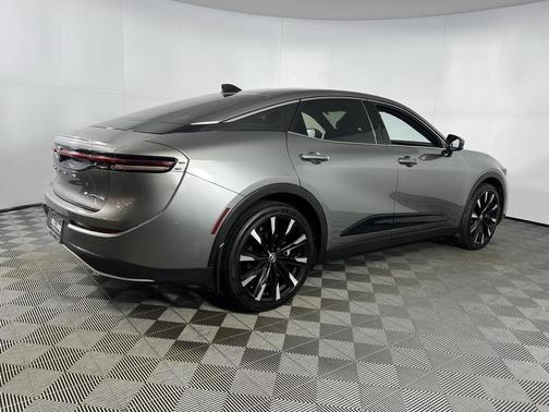 2025 Toyota Crown Platinum