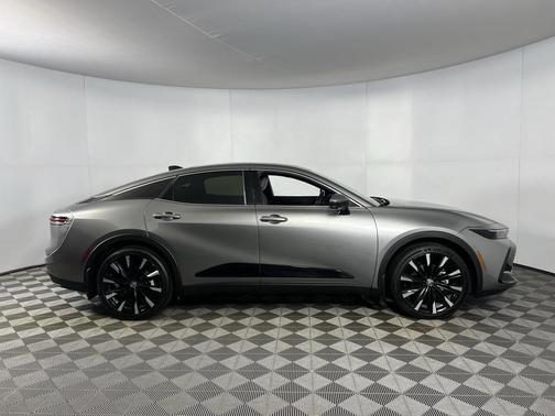 2025 Toyota Crown Platinum