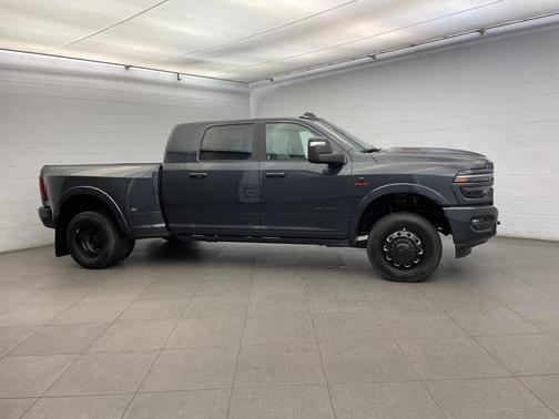 2026 RAM 3500 Limited