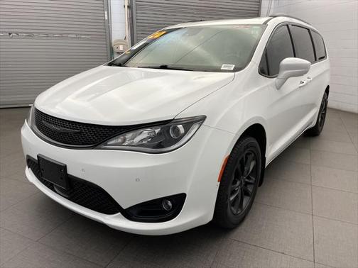 2020 Chrysler Pacifica L