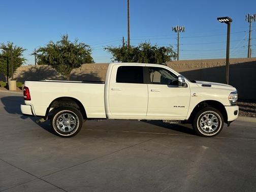 2024 RAM 2500 Laramie Crew Cab 4x4 6'4' Box