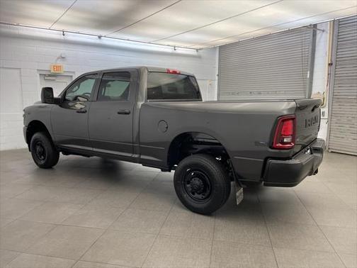 2025 RAM 2500 Tradesman Crew Cab 4x4 6'4' Box