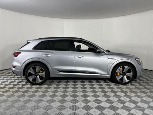 2023 Audi e-tron Premium Plus quattro
