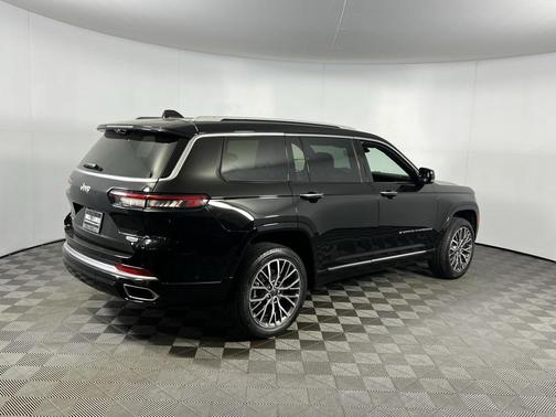 2023 Jeep Grand Cherokee L Summit Reserve