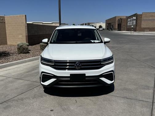 2024 Volkswagen Tiguan 2.0T SE 4MOTION