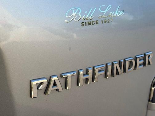 2008 Nissan Pathfinder SE