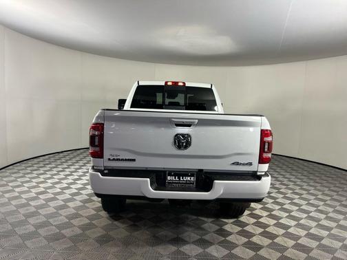 2024 RAM 2500 Laramie Crew Cab 4x4 6'4' Box