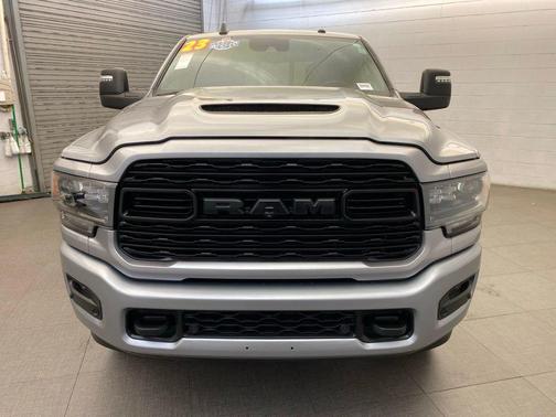 Billet Silver Metallic Clearcoat 2023 RAM 2500 Limited Crew Cab 4x4 6'4' Box
