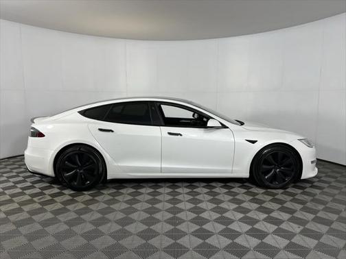 2021 Tesla Model S Plaid