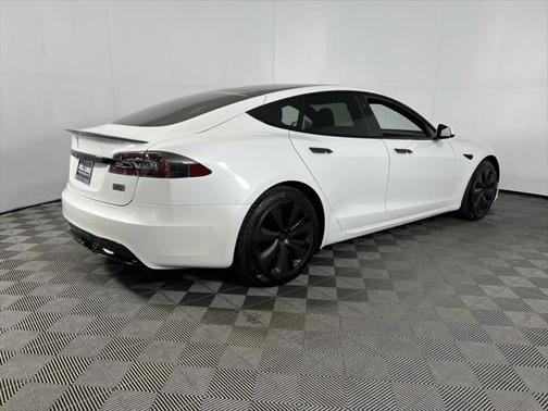 2021 Tesla Model S Plaid