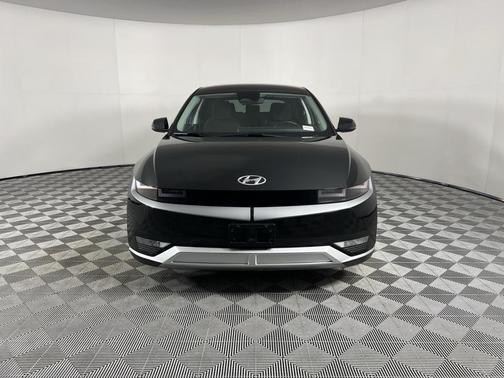 2022 Hyundai IONIQ 5 SE