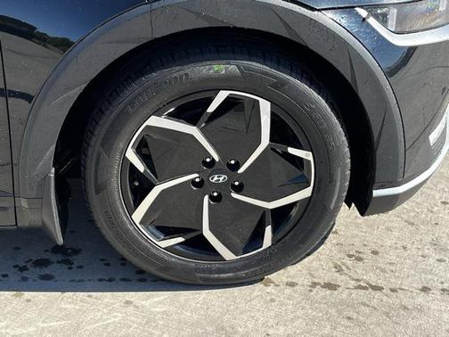 2022 Hyundai IONIQ 5 SE