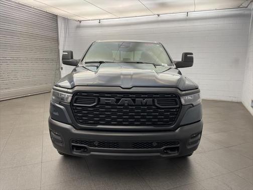 2025 RAM 1500 Warlock Crew Cab 4x4 5'7' Box