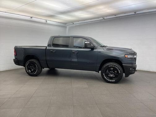 2025 RAM 1500 Warlock Crew Cab 4x4 5'7' Box