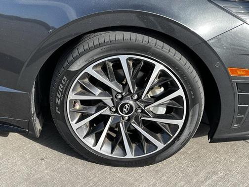 2022 Hyundai SONATA Limited