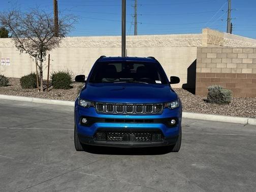 2023 Jeep Compass Latitude Lux