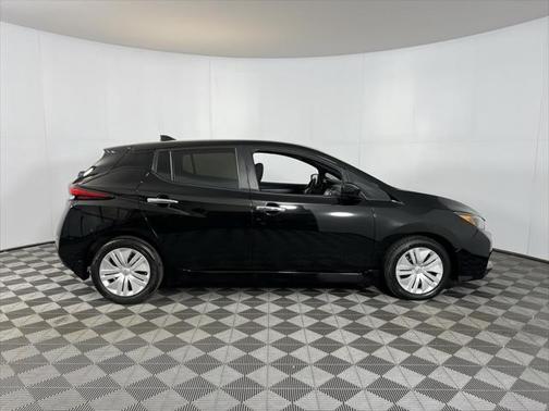 2023 Nissan Leaf S 40 kWh
